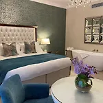 Hotel Clanard Court 4*
