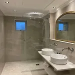 Clanard Court 4*