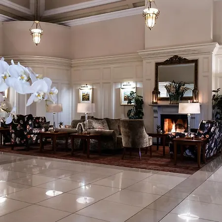 Hotel Clanard Court 4*