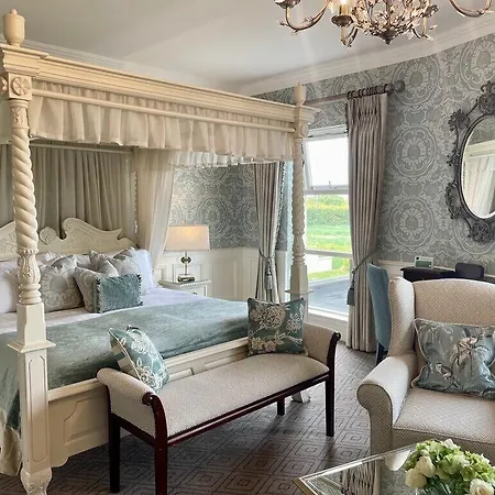 Hotell Clanard Court