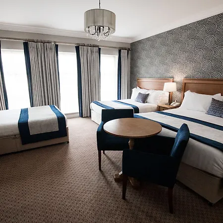 Hotel Clanard Court 4*