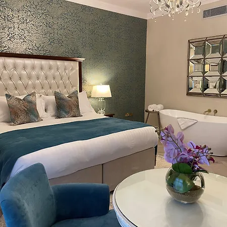 Hotel Clanard Court 4*