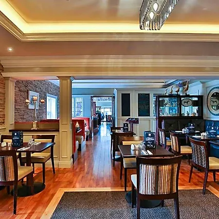 Hotel Clanard Court 4*