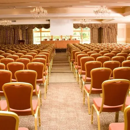Hotell Clanard Court