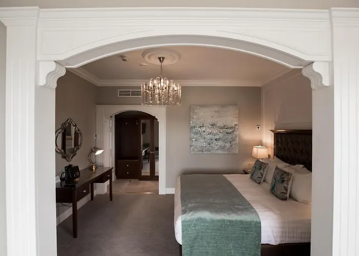 Clanard Court Отель Атай