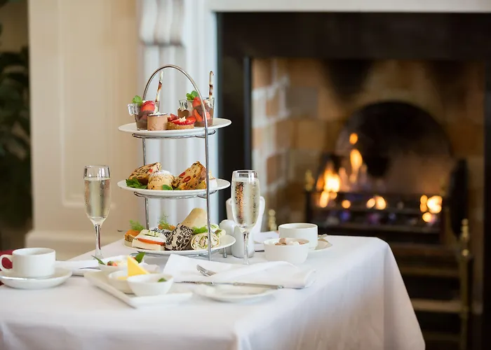 Отель Clanard Court