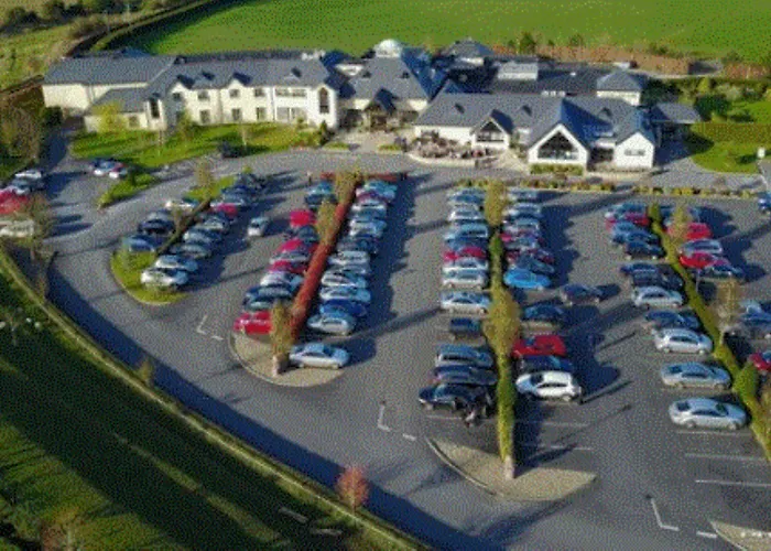 Clanard Court Атай