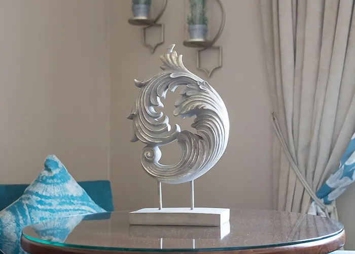 Отель Clanard Court